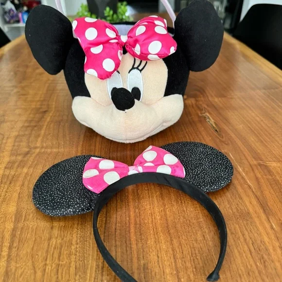 Bundle of Disney Minnie Mouse Toddler Toys and Accessories. - Picture 7 of 12